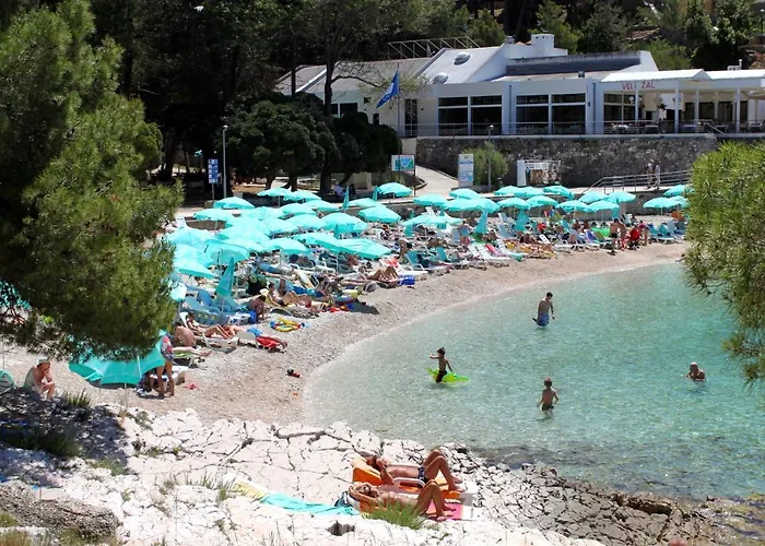 Appartement With A Parking Space Mali Lošinj